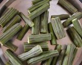 A picture of step 1 of Drum stick soup.