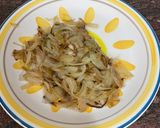 Foto del paso 1 de la receta: Arroz de cebolla, bacalao y garbanzos