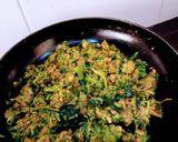 A picture of step 4 of Broccoli Paratha.