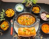 स्वादिष्ट महाराष्ट्रीयन डिश _ मिसल पाव रेसिपी चरण 13 फोटो