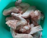 Csípős (CHILIS) csírkeszárny recept fázis 1 fotója