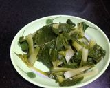Hình bước làm 1 của món Cải xào tỏi