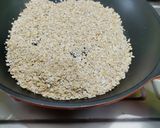 A picture of step 1 of Oats and Ground nut Laddu.