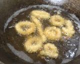 Foto langkah ke 4 dari resep Fried Calamari.