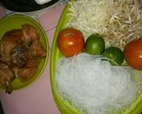 Foto langkah ke 4 dari resep Soto Ayam Kuning.