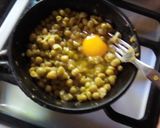 Foto del paso 2 de la receta: Revuelto de arvejas + fajitas exprés 🫛🫓🥓