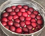 Une image de l'étape 2 de Tatin aux prunes.