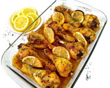 Foto del paso 8 de la receta: Muslos de pollo asados con limón, orégano y ajo {receta griega}