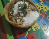A picture of step 6 of Chatpati aalo tikki katori chaat.