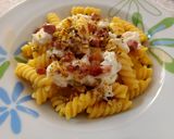 Foto del passaggio 9 della ricetta Fusilli crema di zucca con stracciatella e granella di pistacchi