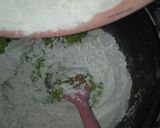 Foto langkah ke 2 dari resep Kue Ulat Daun.
