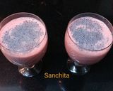 A picture of step 3 of Banana Strawberry Sabja Smoothie.