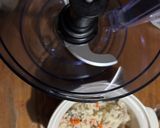 Foto langkah ke 4 dari resep Bubur Ikan Kembung Keju Wortel.