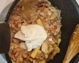 Foto del paso 4 de la receta Dados de pollo en salsa de calabacín y nueces