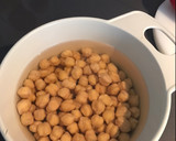 Foto del paso 1 de la receta: Garbanzos con langostinos