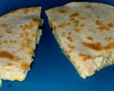 Foto del paso 3 de la receta: Quesadilla de pollo desmenuzado para los niños🤗