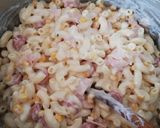 Sajtos-tejfölös tészta extrákkal recept fázis 4 fotója
