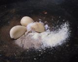 Foto langkah ke 1 dari resep Cilok isi sosis keju+step by step and tips.