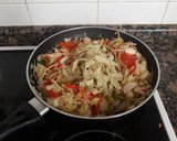 Foto del paso 5 de la receta: Sateado de pasta con verduras (Teriyaki)