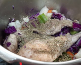 Foto del paso 3 de la receta: Conejo guisado al vino, en olla rápida