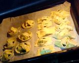 Foto del passaggio 5 della ricetta Sfogliatine salate con le zucchine