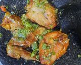 Foto langkah ke 5 dari resep Ayam penyet lombok ijo.