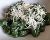 Foto del passaggio 4 della ricetta Gnocchi di spinaci