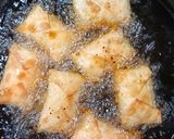 Foto langkah ke 6 dari resep Dimsum Goreng Keju Lumer.