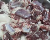 A picture of step 1 of Mutton Badami Korma.