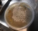 Une image de l'étape 10 de Navets et carottes violettes aux épices indiennes, bouillon de porc et coriandre.