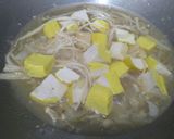 Foto langkah ke 2 dari resep Sayur tahu jamur enoki.