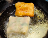 Foto langkah ke 3 dari resep Martabak Telur Mini.