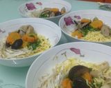 Hình bước làm 4 của món Mỳ gà nấu nấm