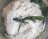 Foto langkah ke 3 dari resep 80. Nasi Rasul isi ayam suwir.