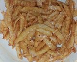 A picture of step 2 of Cheesy fries.