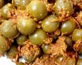 भरवा गूंदे का अचार (Bharwan gunde ka achar recipe in hindi) रेसिपी चरण 2 फोटो