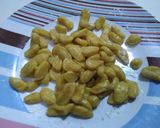 Foto langkah ke 6 dari resep Biji Ketapang Simple.