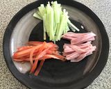 Foto del paso 5 de la receta: Hiyashi chuka (fideo ramen enfriado)