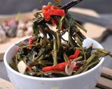 Foto langkah ke 6 dari resep Cah kangkung tauco.