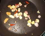 Foto langkah ke 2 dari resep Sambel Tempe Kurma.