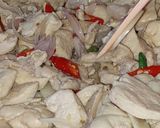 Foto langkah ke 2 dari resep Tumis Ayam Jamur Shimeji.