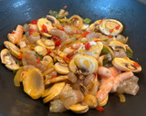 Foto del paso 4 de la receta: Cremoso de salmón y langostinos