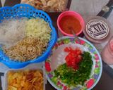 Foto langkah ke 4 dari resep Soto Ayam Kuah Santan Kuning.