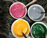 A picture of step 4 of Colourful cupcakes.