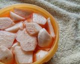 A picture of step 5 of Asinan Bengkuang / Sweet and Sour Pickled Jicama.