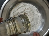 Sindhi Special Dal Pakwan