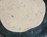 A picture of step 9 of Chena paratha.