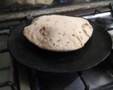 A picture of step 17 of Phulka/Soft Roti.