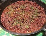 Une image de l'étape 14 de Haricots azuki aux tomates roses, coriandre et punjabi pachranga.