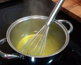 Foto del paso 1 de la receta: Mousse de limón y piña con pepitas de chocolate en vasitos
